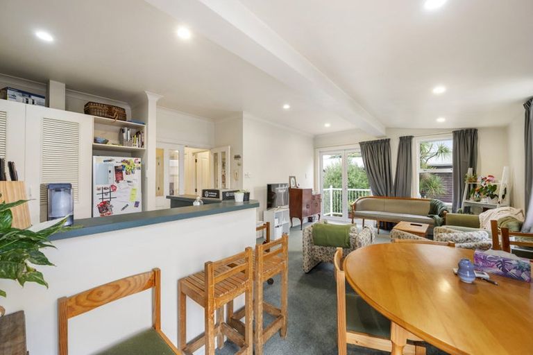 Photo of property in 18d Hill Street, Thorndon, Wellington, 6011