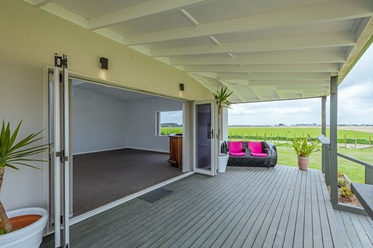 Photo of property in 10 Tui Glen Drive, Levin, 5571