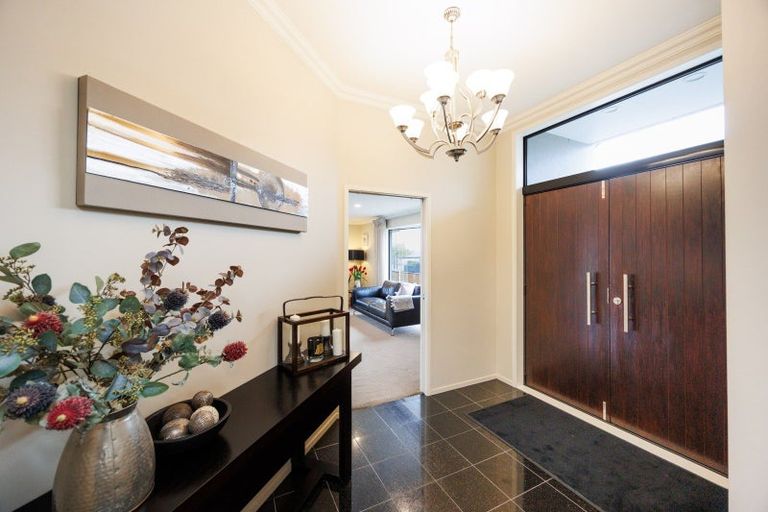 Photo of property in 172 Pacific Drive, Fitzherbert, Palmerston North, 4410