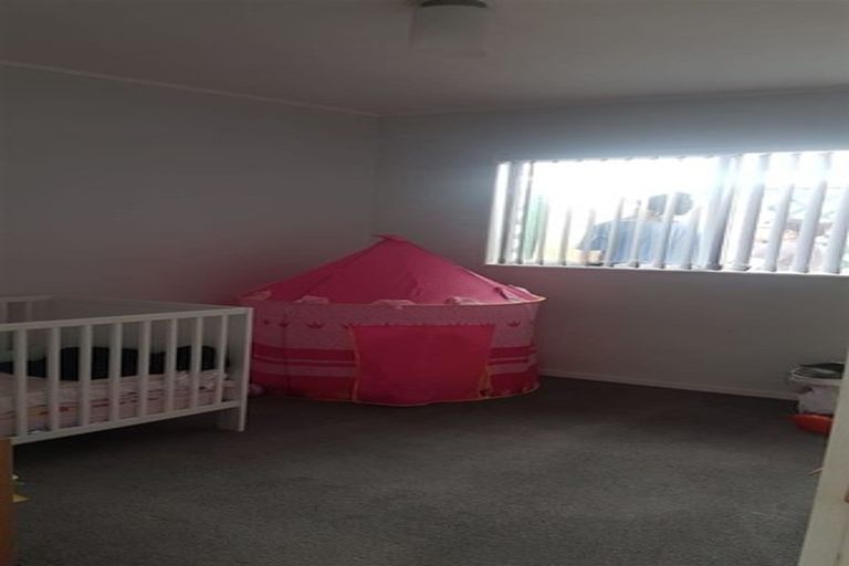 Photo of property in 2/103 Hutchinson Avenue, New Lynn, Auckland, 0600