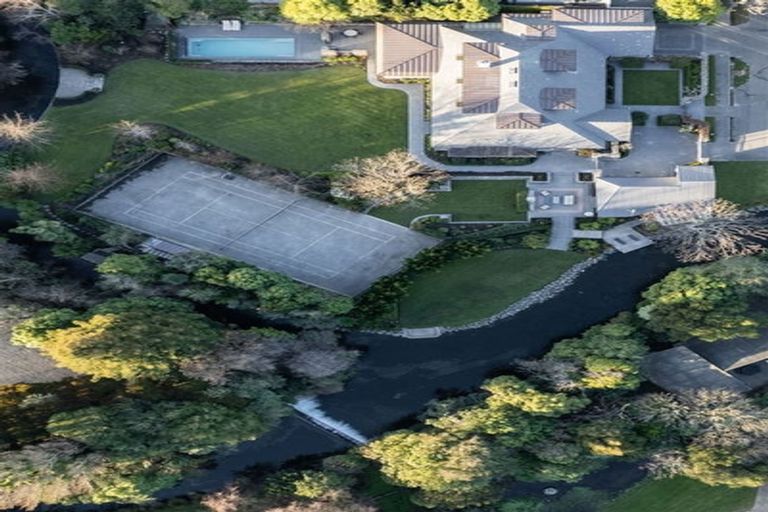 Photo of property in 8 Wood Lane, Fendalton, Christchurch, 8014