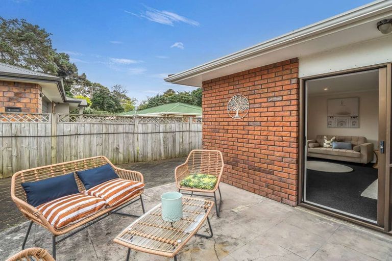 Photo of property in 1 Loader Place, Tawhero, Whanganui, 4501