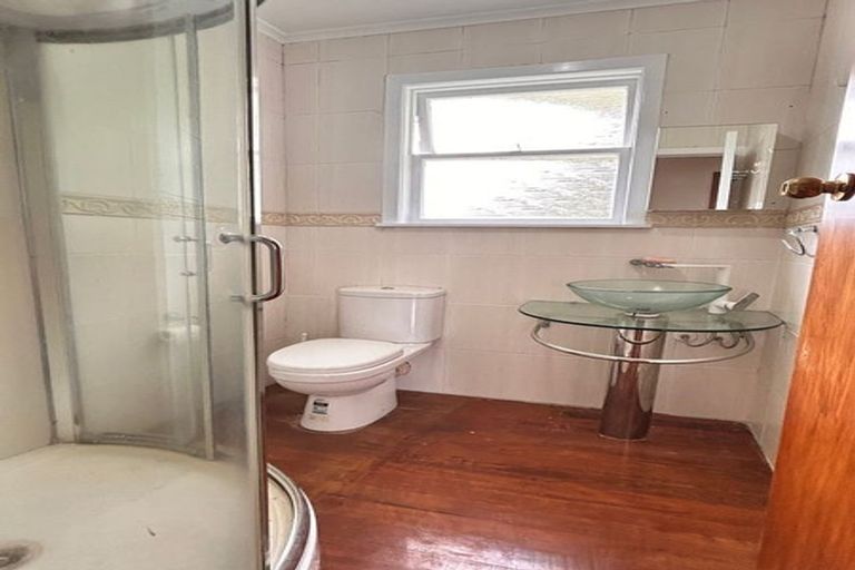 Photo of property in 21 Shanaway Rise, Hillcrest, Auckland, 0627