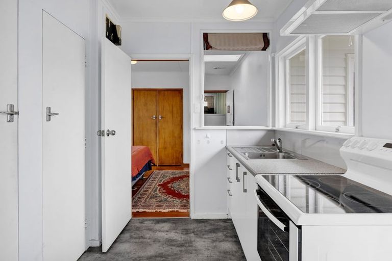 Photo of property in 28 Camberwell Road, Hawera, 4610