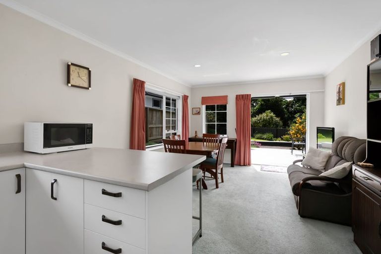 Photo of property in 1/89 Belt Road, New Plymouth, 4310
