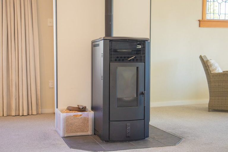Photo of property in 41 Palmerston Street, Greymouth, 7805