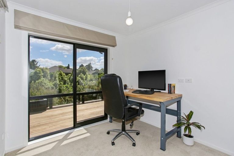 Photo of property in 6 Rees Way, Tuakau, 2121