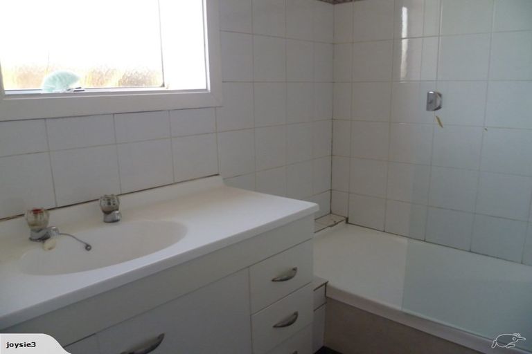 Photo of property in 156 Peverel Street, Riccarton, Christchurch, 8041