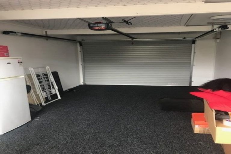 Photo of property in 2/131 Union Road, Howick, Auckland, 2014