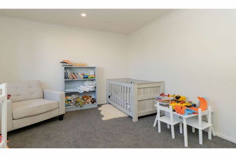 Photo of property in 12b Jacaranda Place, Parklands, Christchurch, 8083