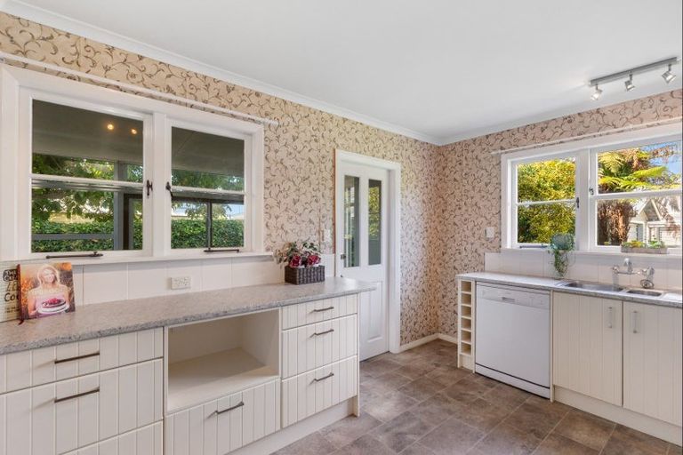 Photo of property in 4 Duke Street, Levin, 5510