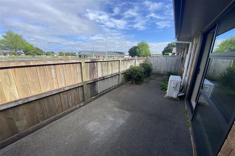 Photo of property in 102u7 Old Farm Road, Hamilton East, Hamilton, 3216