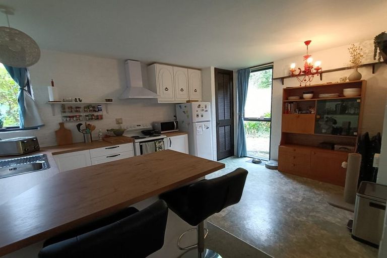 Photo of property in 141c Churton Drive, Churton Park, Wellington, 6037