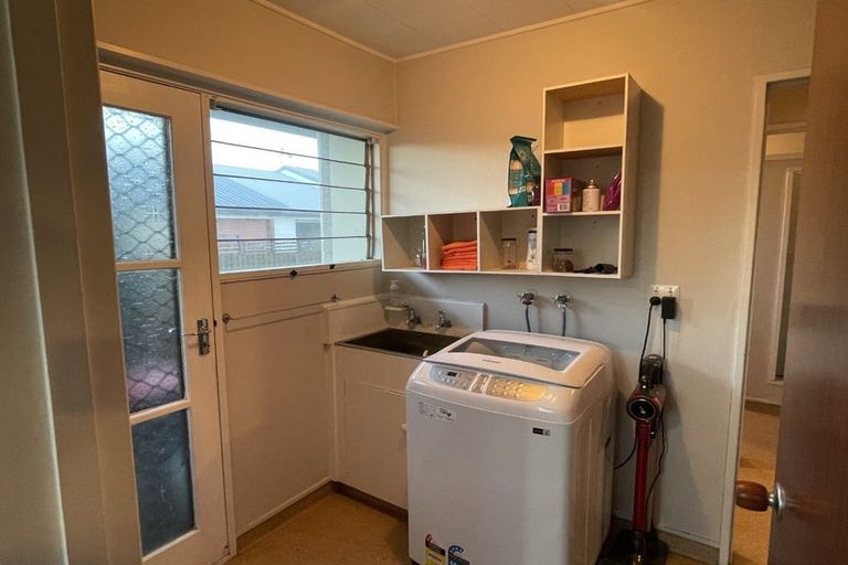 Photo of property in 803a Heretaunga Street East, Parkvale, Hastings, 4122