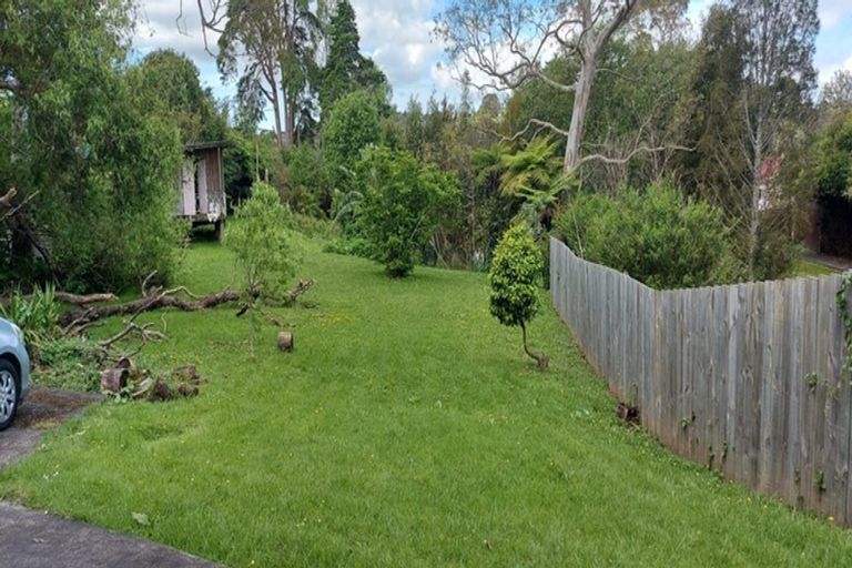 Photo of property in 12 Surat Place, Glen Eden, Auckland, 0602