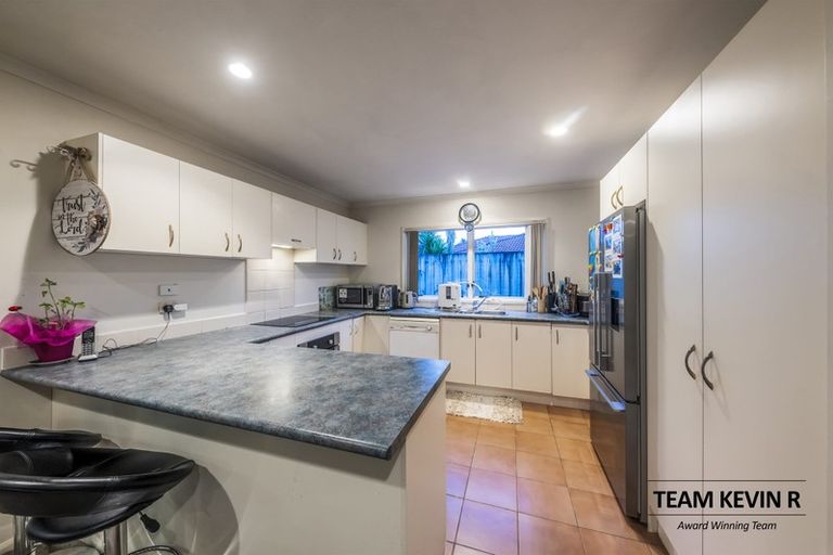 Photo of property in 4 Pateke Drive, Takanini, 2112