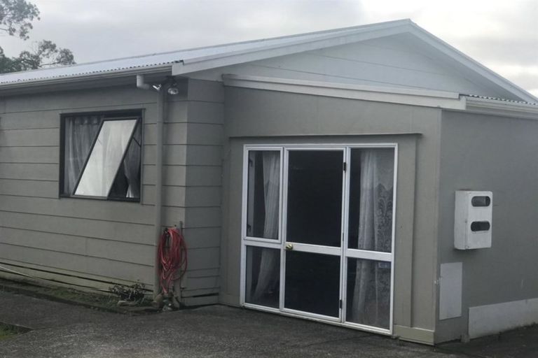 Photo of property in 25a Lavinia Crescent, Mangere East, Auckland, 2024