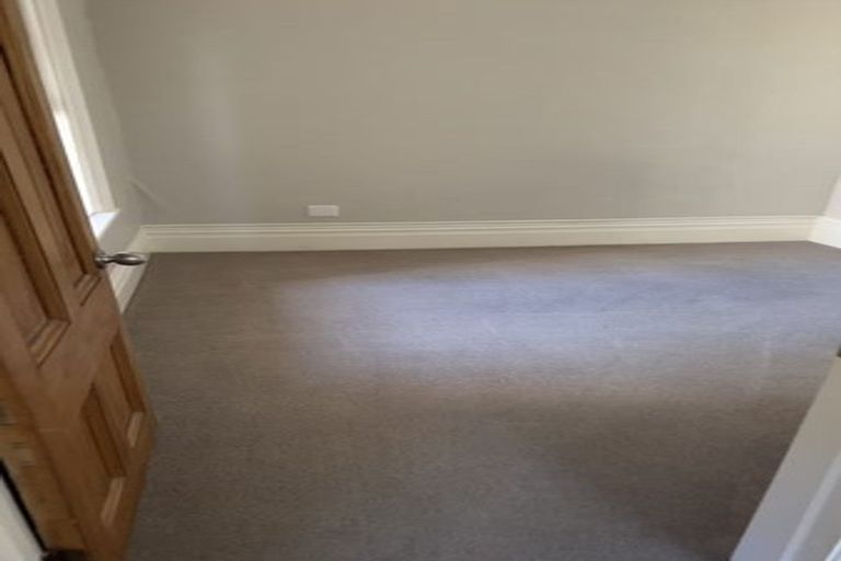 Photo of property in 98 Wallace Street, Mount Cook, Wellington, 6021