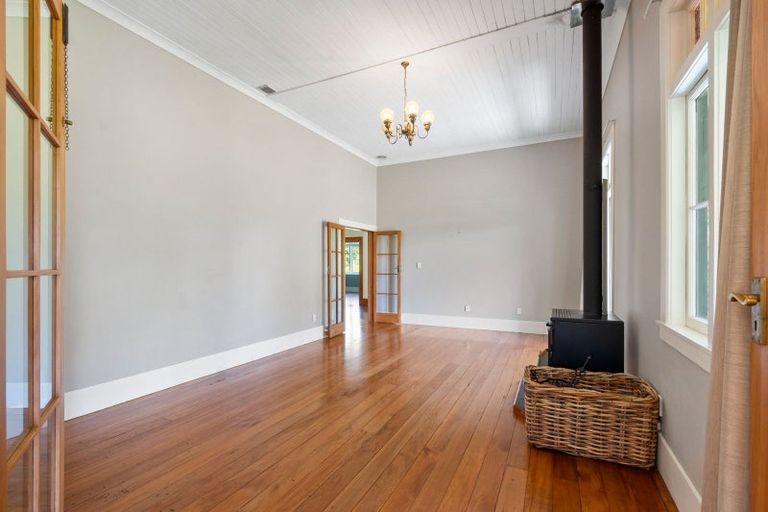 Photo of property in 75 Kahuterawa Road, Linton, Palmerston North, 4472