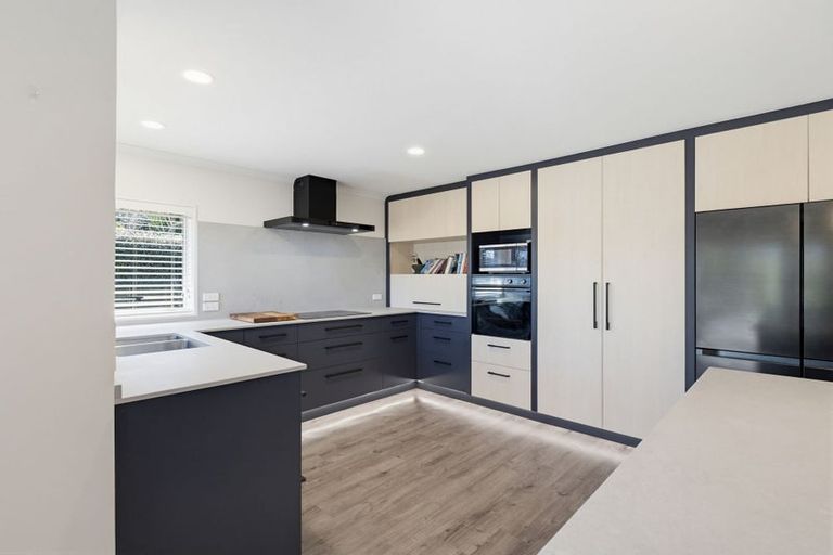 Photo of property in 27 Basley Road, Owhata, Rotorua, 3010