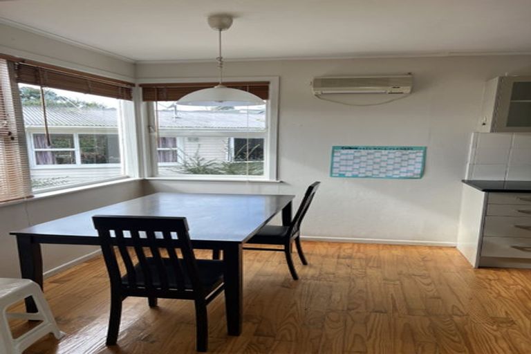 Photo of property in 9 Linwood Avenue, Forrest Hill, Auckland, 0620