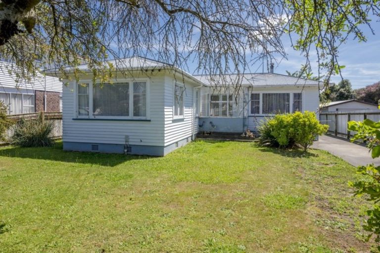Photo of property in 9 Gardener Street, Levin, 5510