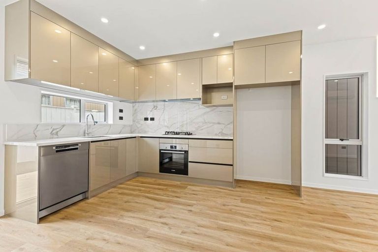 Photo of property in 3/9 Fairview Road, Papatoetoe, Auckland, 2025