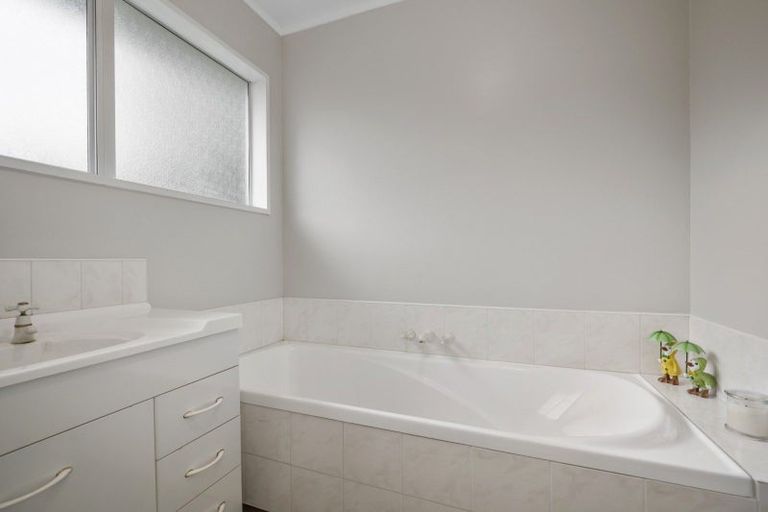 Photo of property in 44 Victory Street, Welcome Bay, Tauranga, 3112