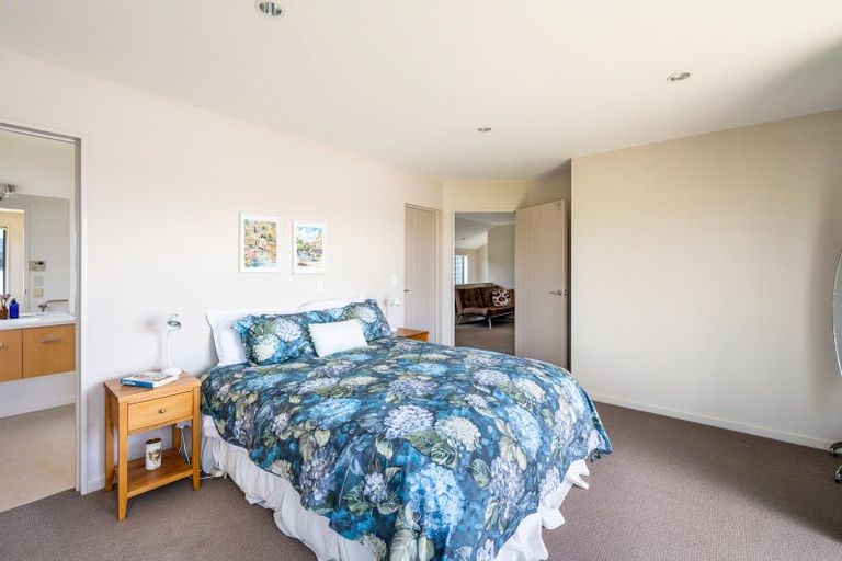 Photo of property in 52 Kelliher Drive, Wanaka, 9305