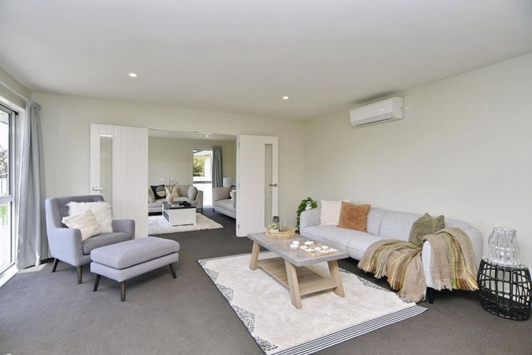 Photo of property in 12 Willowby Lane, Rangiora, 7400