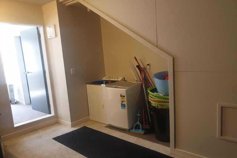 Photo of property in 152g Tasman Street, Mount Cook, Wellington, 6021