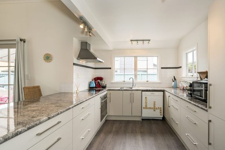 Photo of property in 108 Innes Road, St Albans, Christchurch, 8052