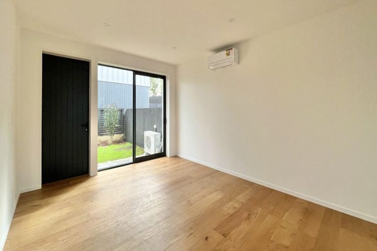 Photo of property in 22/82 East Coast Road, Milford, Auckland, 0620