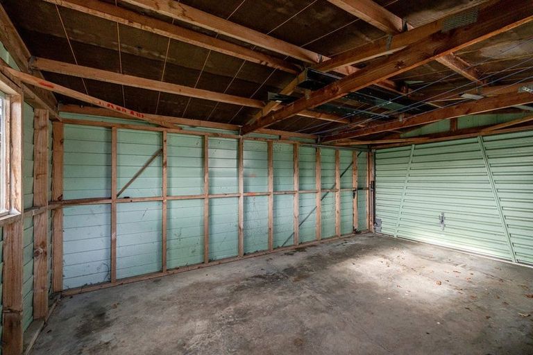 Photo of property in 97 Benmore Avenue, Cloverlea, Palmerston North, 4412