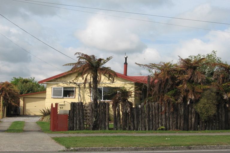 Photo of property in 57 Kawaha Point Road, Kawaha Point, Rotorua, 3010