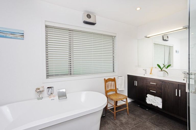 Photo of property in 20 Montrose Street, Gladstone, Invercargill, 9810