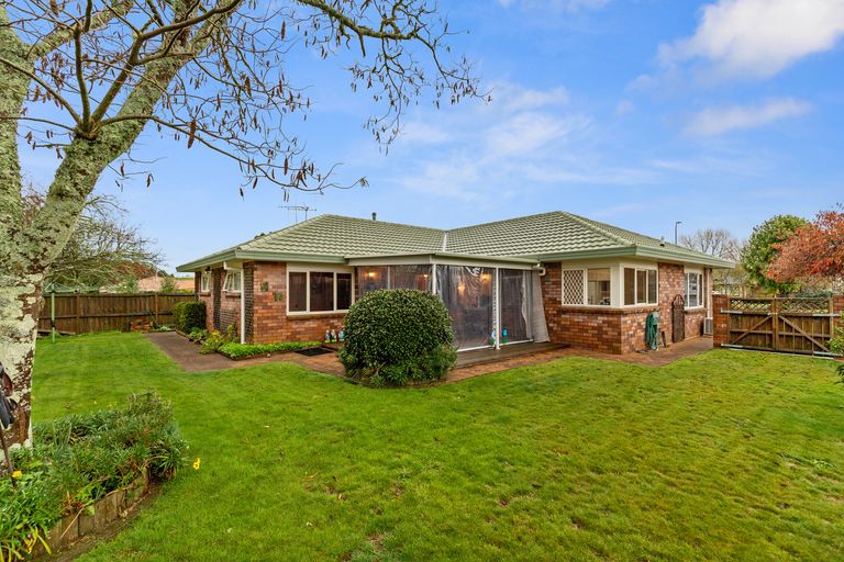 Photo of property in 1 Reynolds Drive, Glenview, Hamilton, 3206