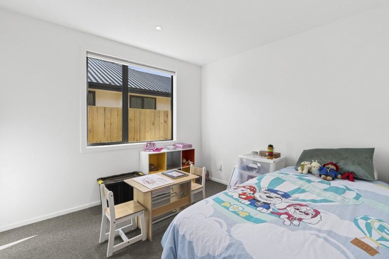 Photo of property in 32 Burbank Road, Wanaka, 9382