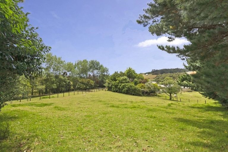 Photo of property in 280 Inland Road, Helensville, 0875