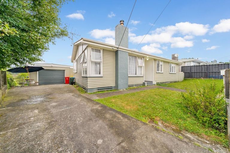 Photo of property in 33 Leicester Street, Cannons Creek, Porirua, 5024