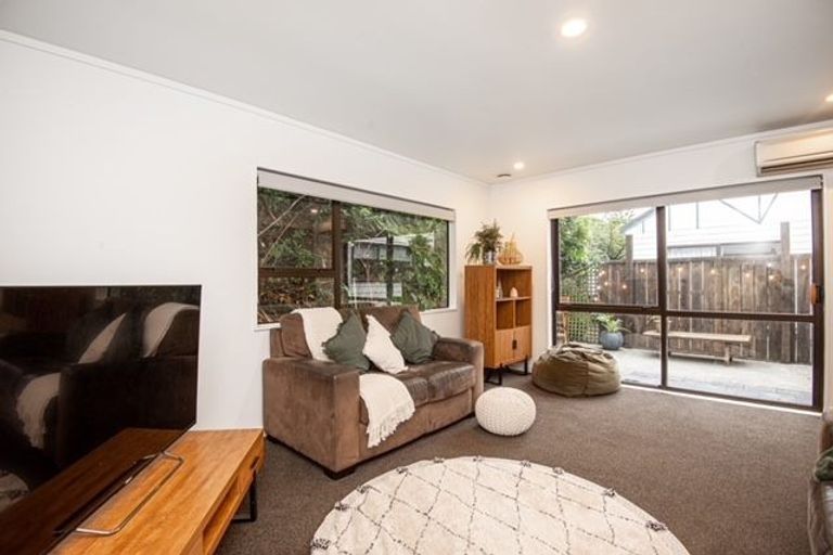 Photo of property in 4/53 Dominion Park Street, Johnsonville, Wellington, 6037