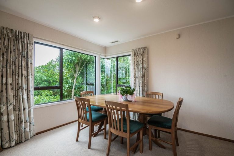 Photo of property in 11 Montrose Grove, Churton Park, Wellington, 6037