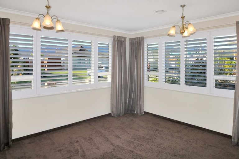 Photo of property in 33 Whitley Avenue, Ebdentown, Upper Hutt, 5018