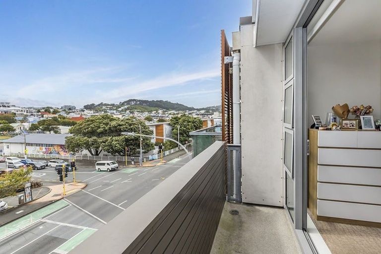 Photo of property in Masina Apartments, 312/80 Riddiford Street, Newtown, Wellington, 6021