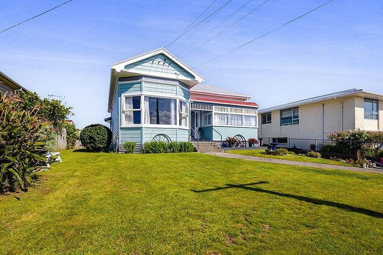 Photo of property in 3 Victoria Street, Hawera, 4610