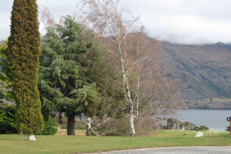 Photo of property in 7 Roto Place, Wanaka, 9305