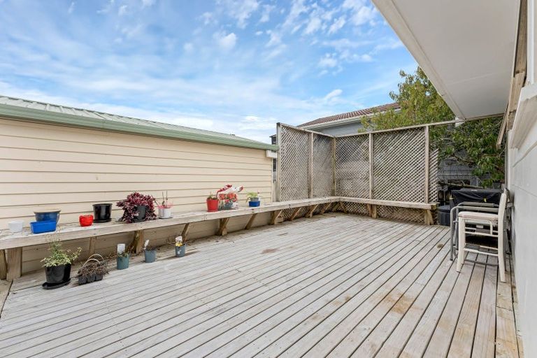 Photo of property in 41 Paterson Avenue West, Pukekohe, 2120
