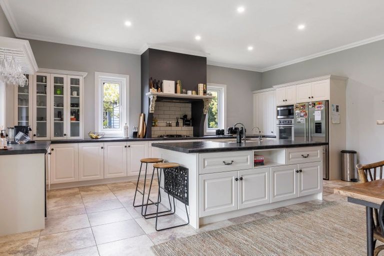 Photo of property in 6 Carlton Avenue, Palmerston North, 4414