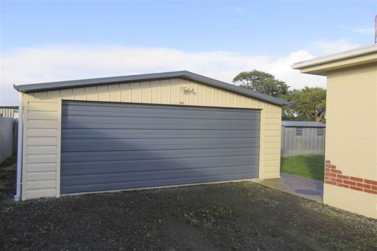 Photo of property in 11 Stephens Street, Waikiwi, Invercargill, 9810