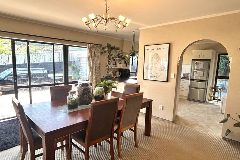 Photo of property in 32 Weggery Drive, Waikanae Beach, Waikanae, 5036